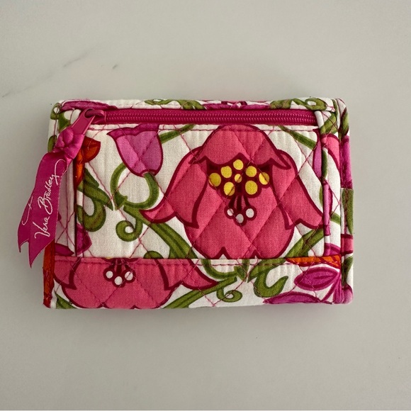 Pink Floral Trifold Vera Bradley Wallet - Picture 3 of 6